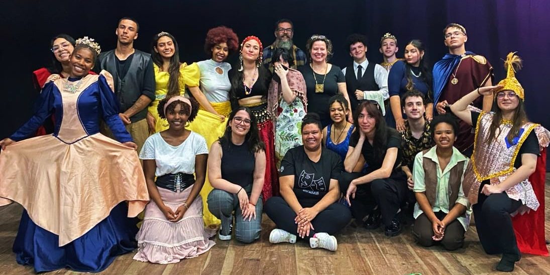 “Importante na arte do teatro é o quanto ela pode contribuir para o desenvolvimento humano”