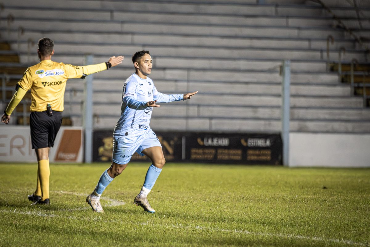 Atacante Cadinho é o novo reforço do Pelotas