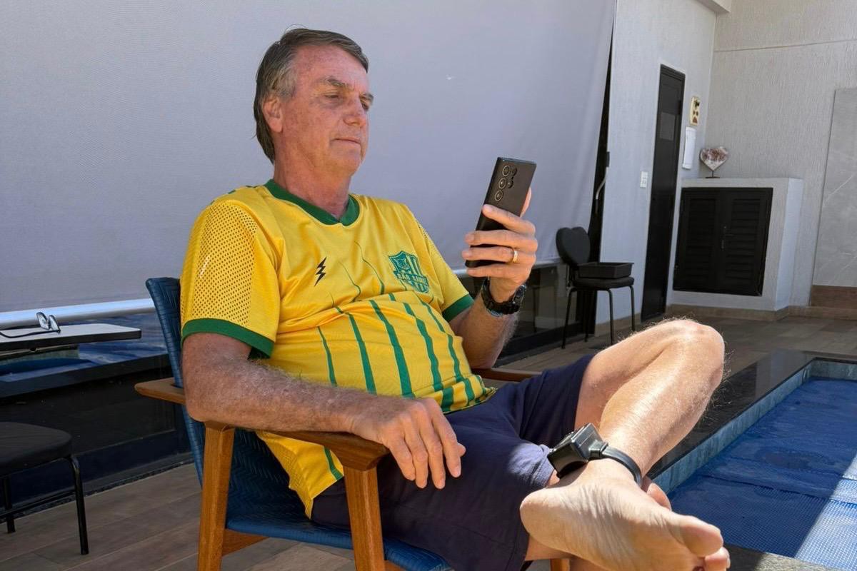 Prisão domiciliar de Bolsonaro repercute no meio político