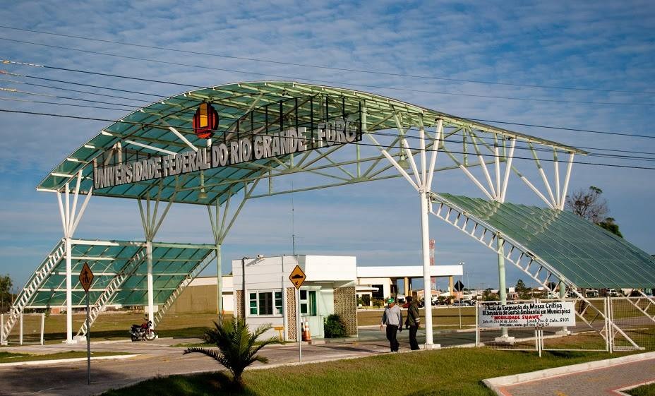 Furg informa suspensão das aulas após alerta de ciclone