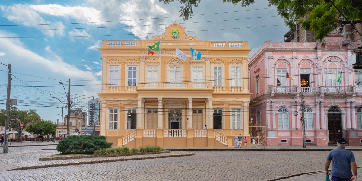 Justiça mantém aumento salarial de políticos de Pelotas