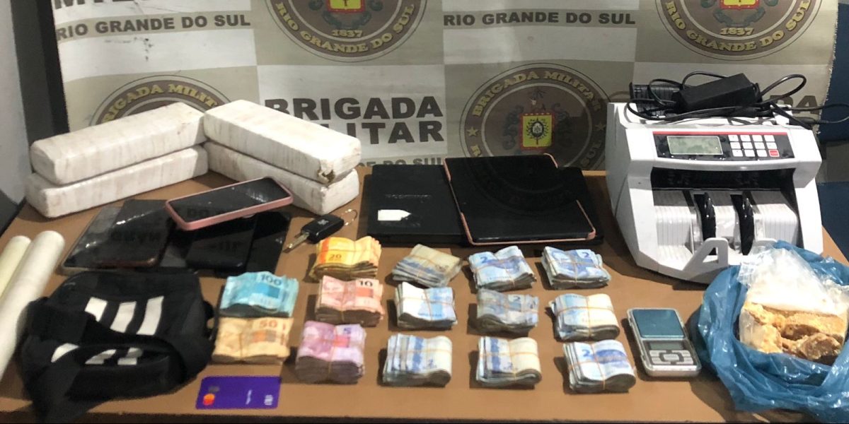 Brigada Militar apreende drogas e prende três homens em Pelotas