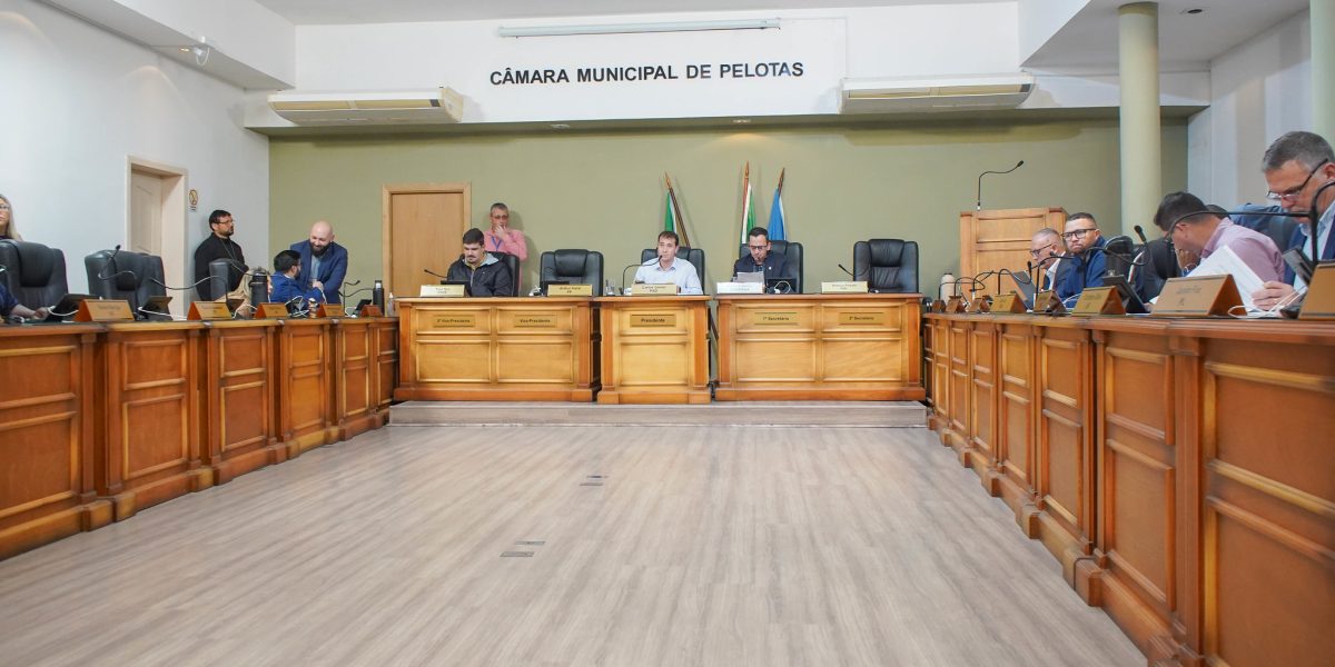 Câmara deve aprovar aumento de 8% para servidores do Legislativo