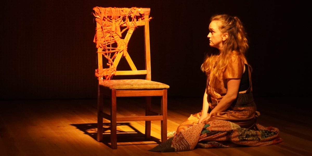 Atriz Lara Bittencourt encena dois espetáculos para o público infantil