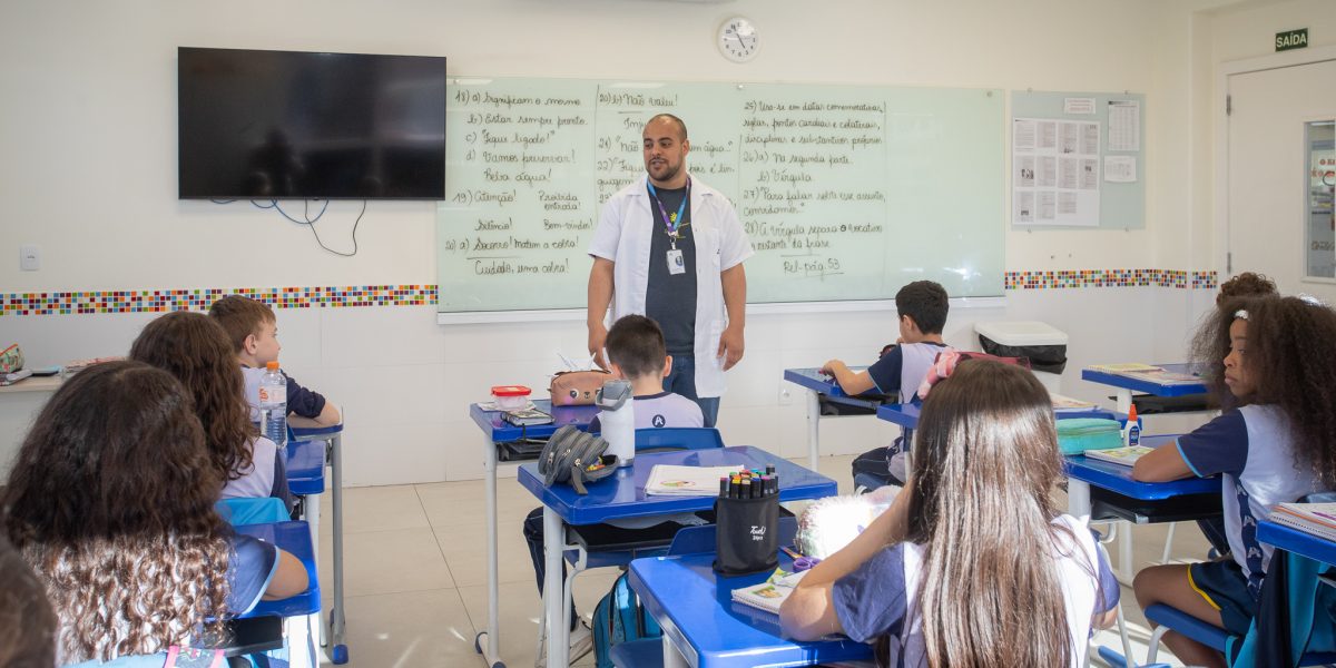 Dia do Professor reforça o papel dos profissionais na era tecnológica