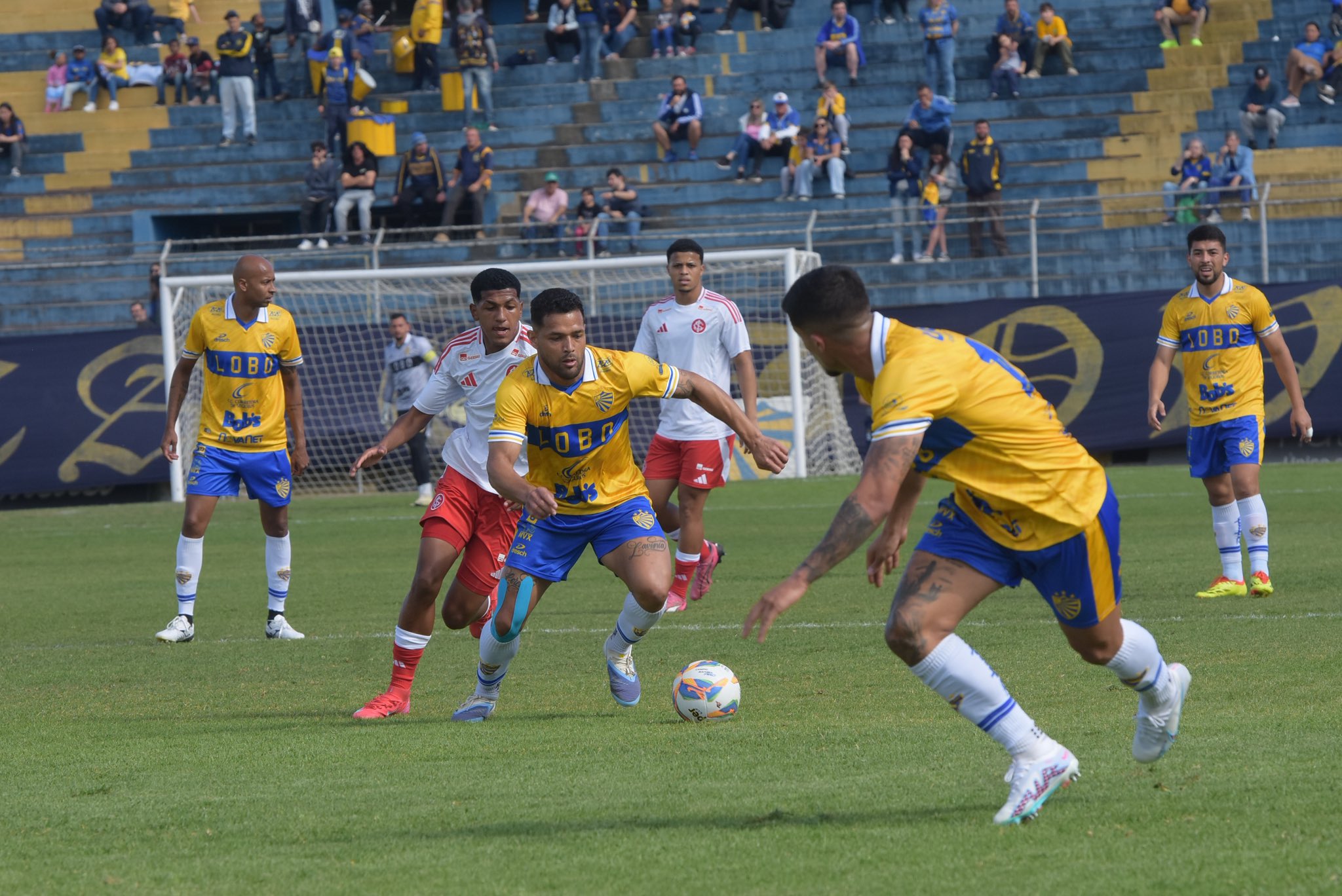 Em clima de aniversário, Pelotas recebe Esportivo e tenta retomar liderança