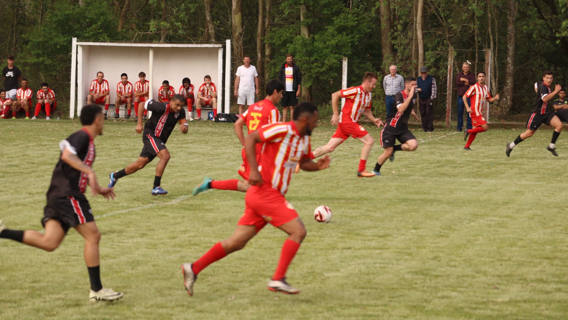 Vila Nova e Arroio do Padre saem em vantagem na segunda fase