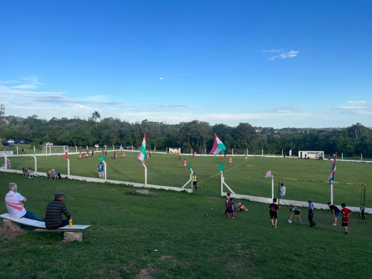 Vila Nova vence o Marítimo por 2 a 1 e assume a liderança isolada