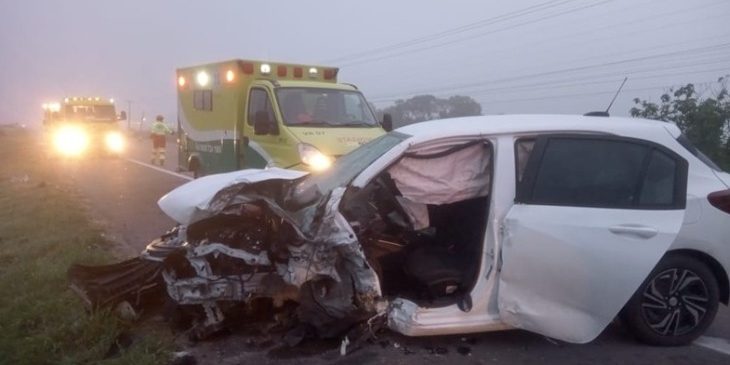 Colisão entre carro e caminhão é registrada na BR-392, em Rio Grande