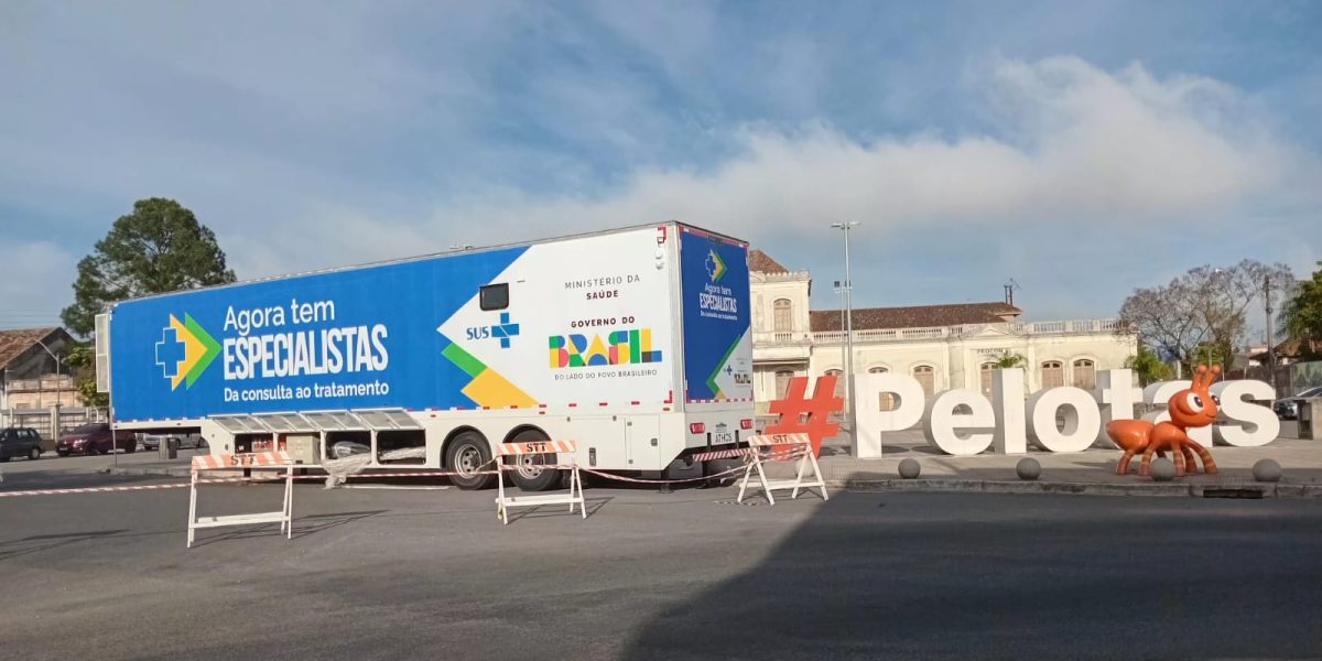 Carreta da Saúde da Mulher do Agora Tem Especialistas chega em Pelotas
