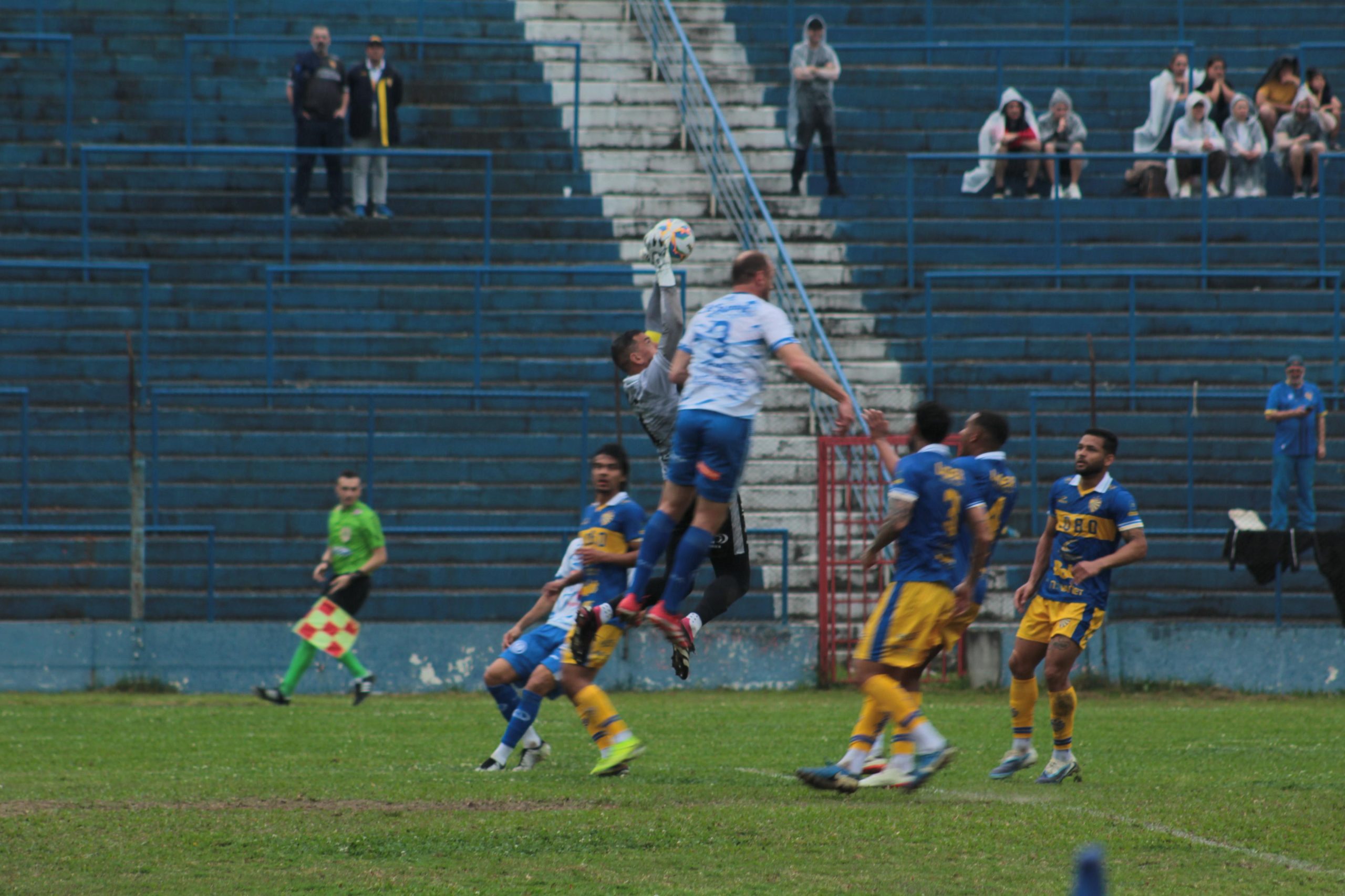FGF altera horários dos jogos de ida da semifinal