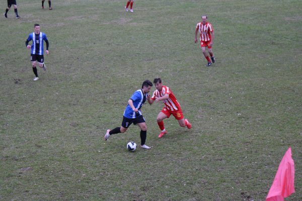 Arroio do Padre e Vila Nova começam a decidir o título