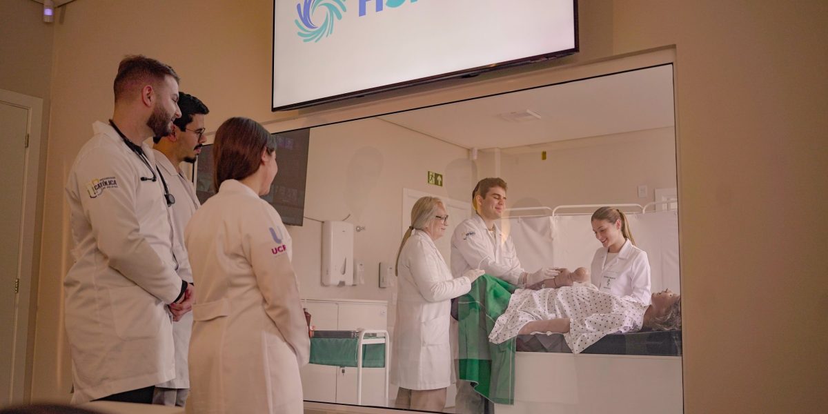 UCPel divulga listão de alunos aprovados no vestibular de Medicina para 2026