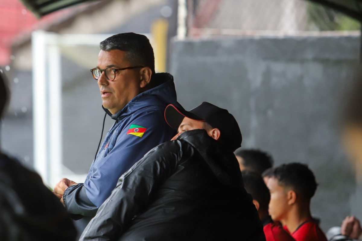 Gilson Maciel prioriza recuperação do elenco antes da semifinal