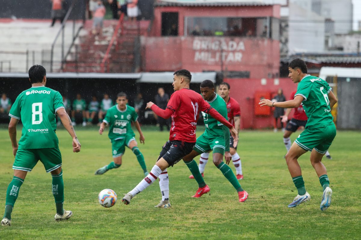 Em São Leopoldo, Brasil inicia disputa do título contra o Aimoré