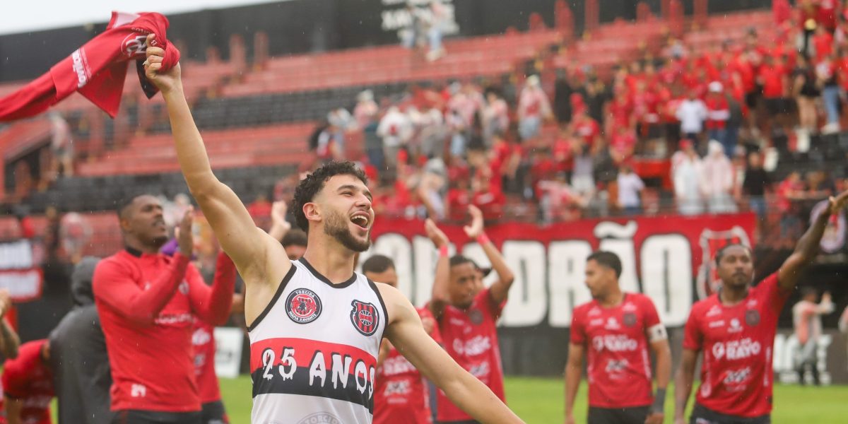 Suspenso, Yuri voltará à arquibancada para final da Copinha