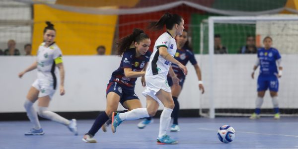 Malgi larga em vantagem na final da Série Ouro