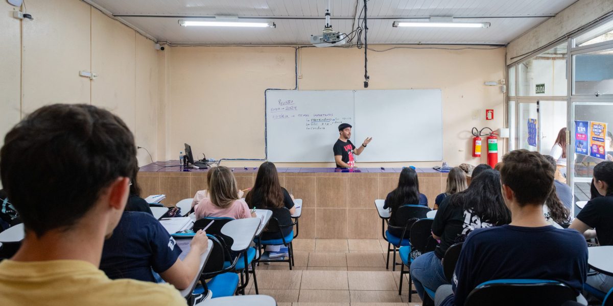 Professores apontam temas frequentes e estratégias para primeiro dia de Enem