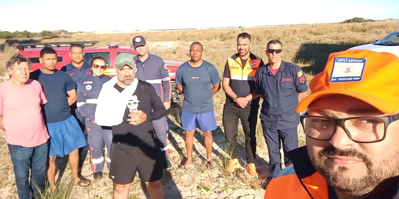 Defesa Civil, SMS e Corpo de Bombeiros atuam em resgate de turista no Albardão