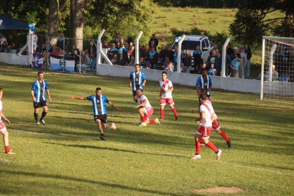 Vila Nova sai na frente na final contra o Arroio do Padre