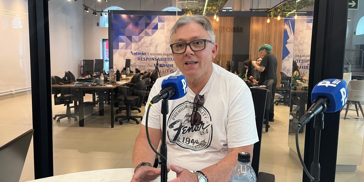 “O veterinário é um personagem que  criei para sustentar o artista”