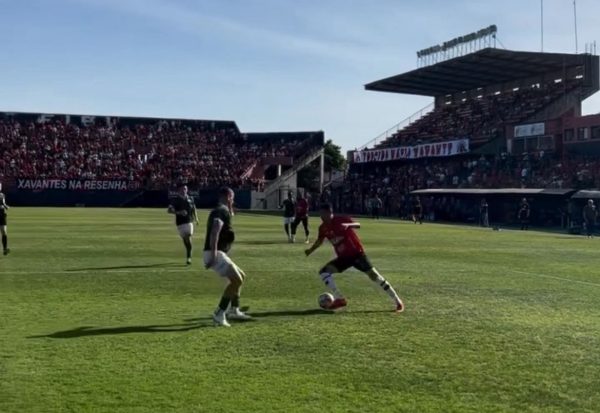 Brasil empata com o Gaúcho em 1 a 1 e decide vaga fora de casa