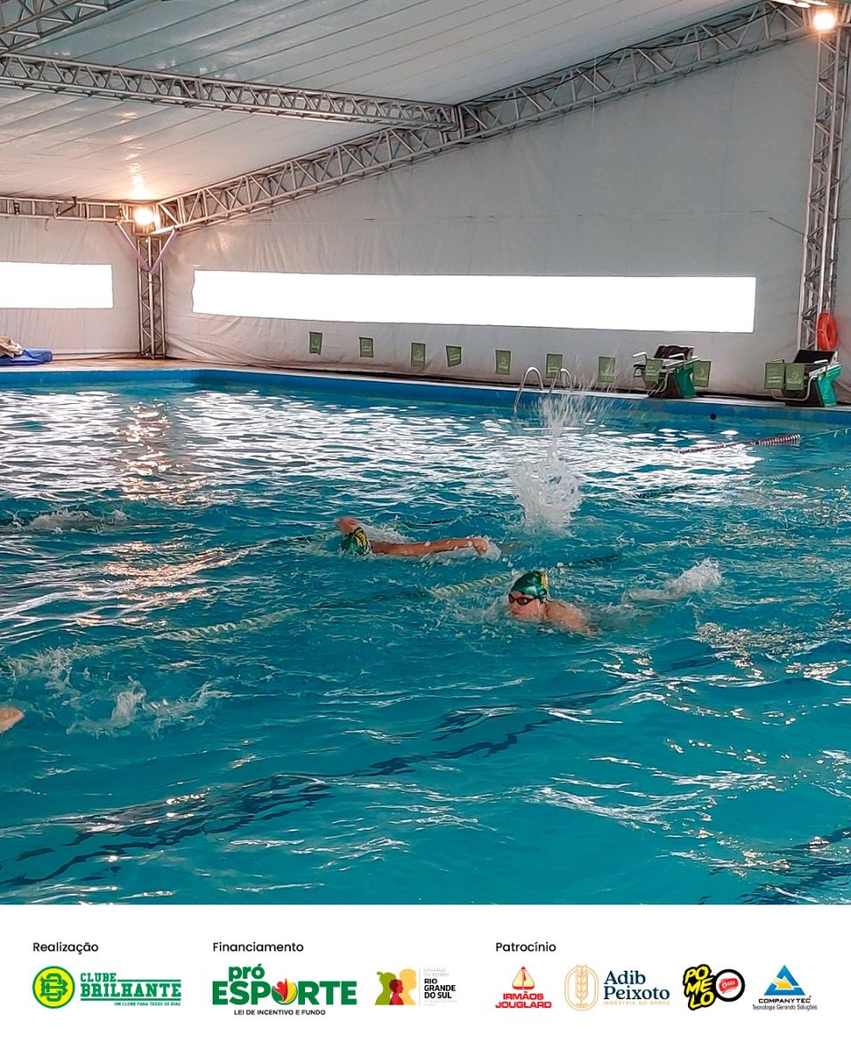 Equipe de natação do Brilhante mira recordes pessoais em Sul-Brasileiro