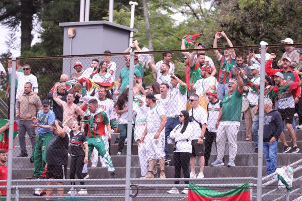 São Paulo já tem mais de mil torcedores garantidos para jogo valendo acesso