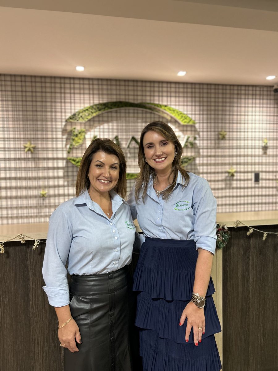 Diretora Executiva Fernanda dos Santos e Gerente de Comunicação e Marketing Juliana Hax