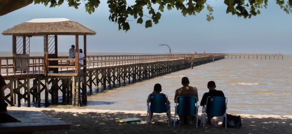 Fim de semana de calor deve atrair visitantes ao Laranjal