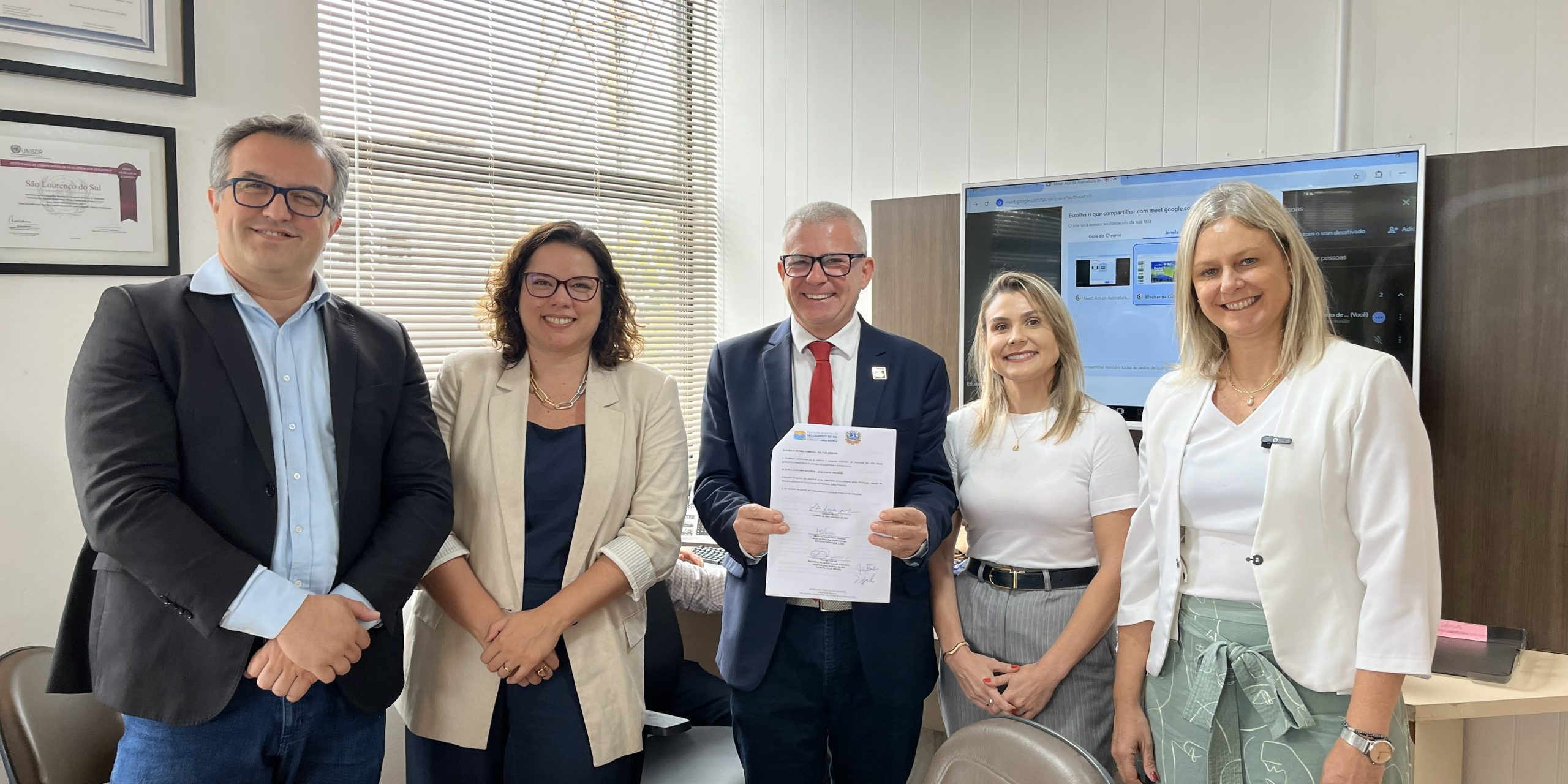 São Lourenço do Sul firma acordo com empresa francesa para produção de bioinsumo