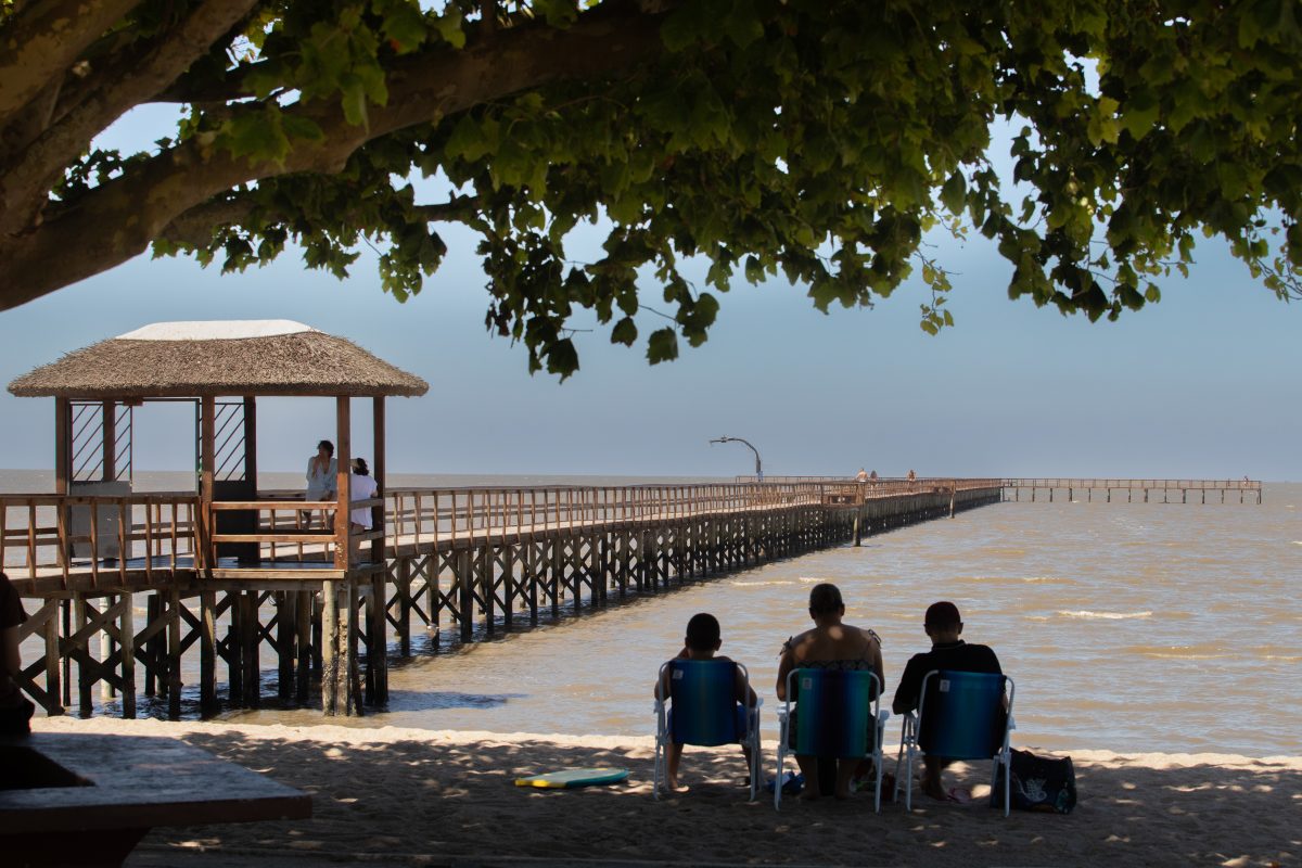 Fim de semana de calor deve atrair visitantes ao Laranjal