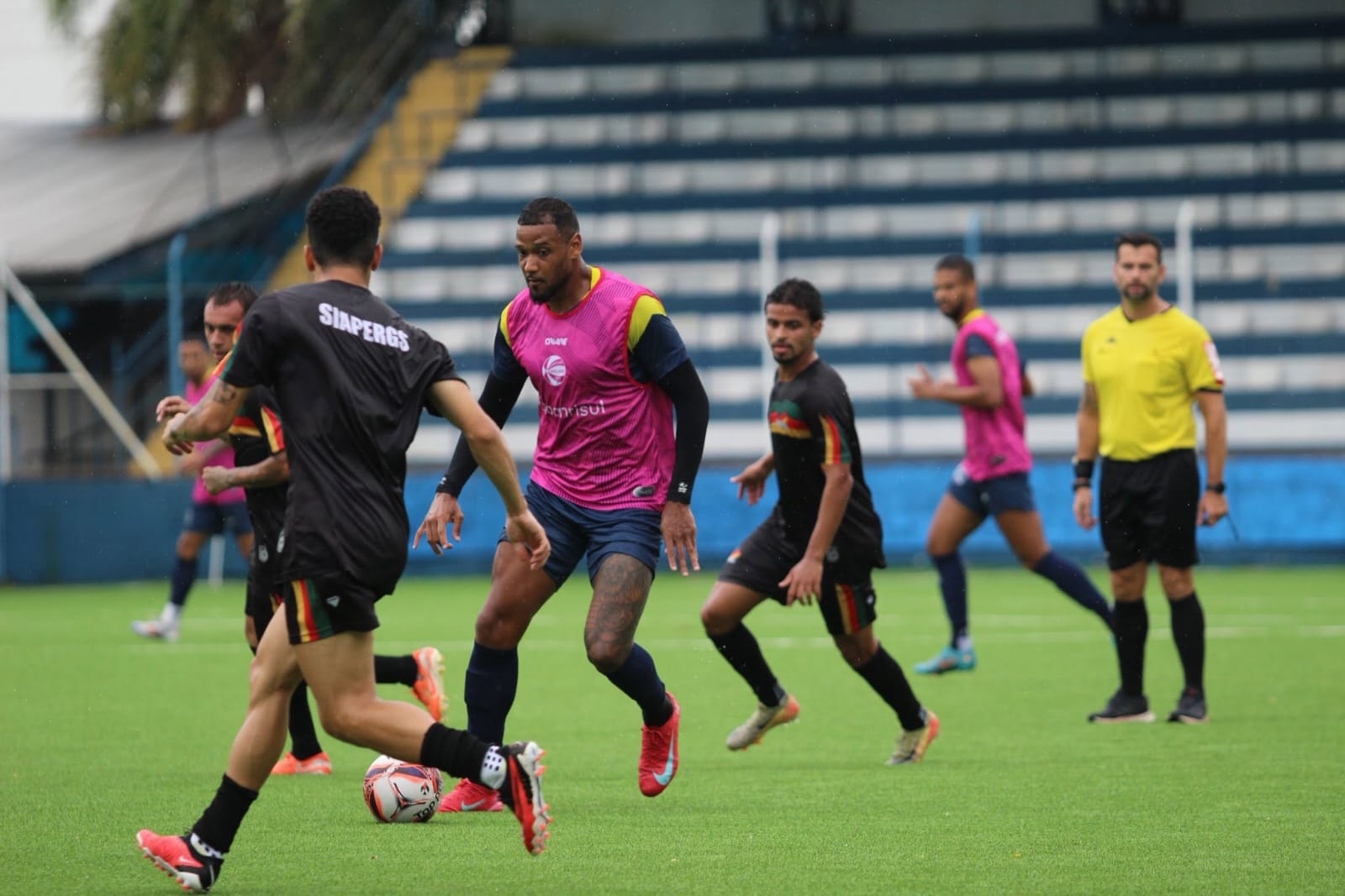 São José espera dar a volta por cima após quase cair em 2025