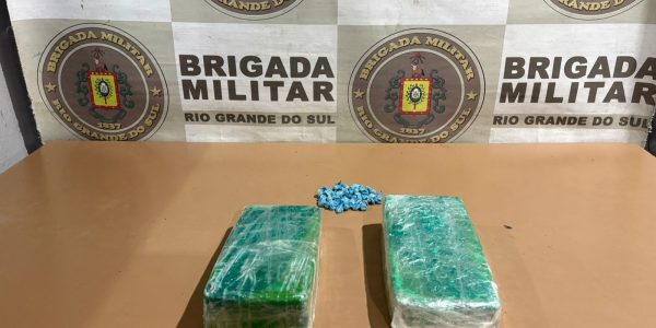 Brigada Militar prende homem por tráfico de drogas no Centro de Pelotas