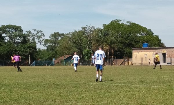 Michaela e Índio estreiam com vitória no campeonato da ACE