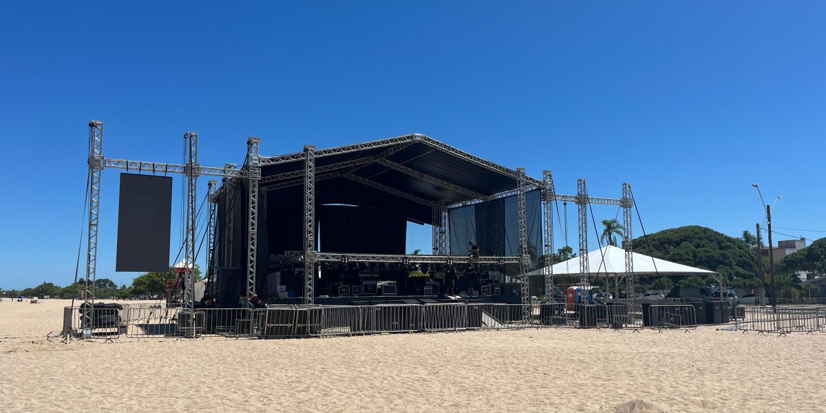 Expectativa de 40 mil pessoas para receber o novo ano no Laranjal