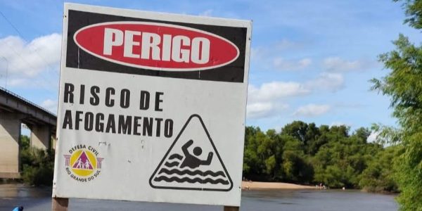 Duas mortes por afogamento em Pelotas mobilizam equipes de socorro