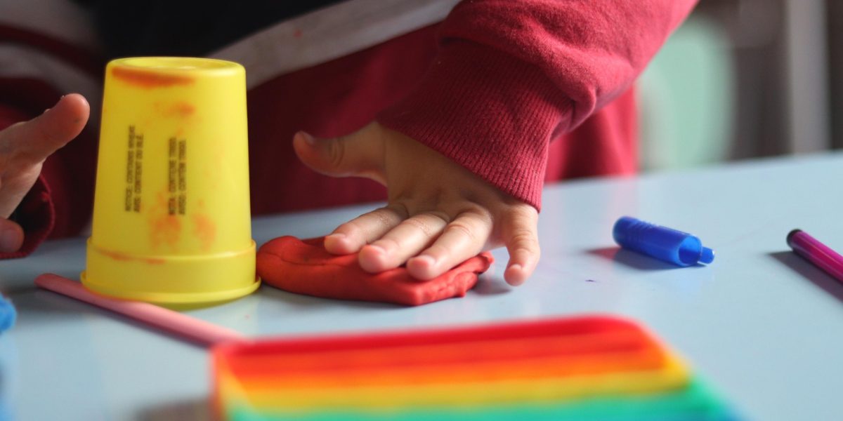Lei que reconhece professores de educação infantil já é aplicada na Zona Sul