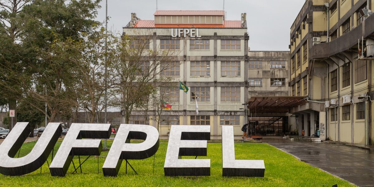 UFPel oferece 17 vagas para contratação de professores substitutos