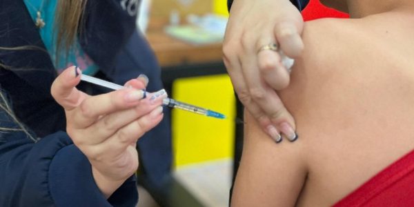 Rio Grande intensifica vacinação contra o sarampo durante a alta temporada do verão