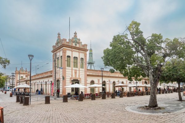 No coração do município, Mercado Central de Pelotas se mantém imponente há mais de século