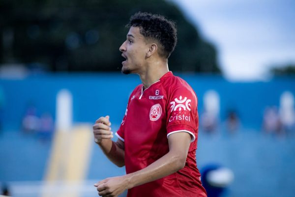 Comissão técnica do Brasil observa estaduais em busca de reforços