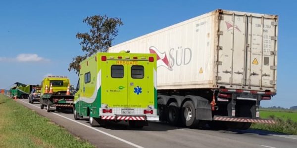Motociclista fica gravemente ferido em acidente na BR-116