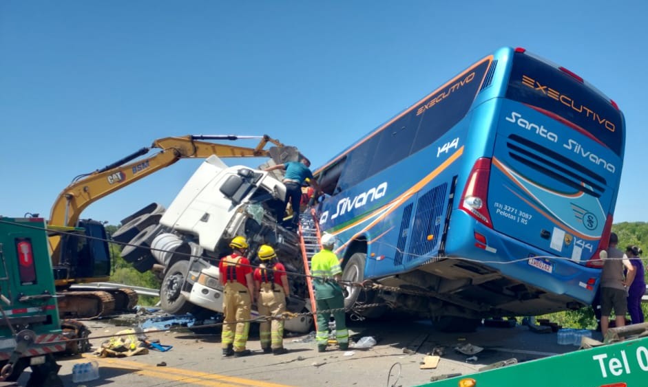 “Agora eu penso: ‘naquele morro de areia tinham 11 pessoas’. É muito triste”