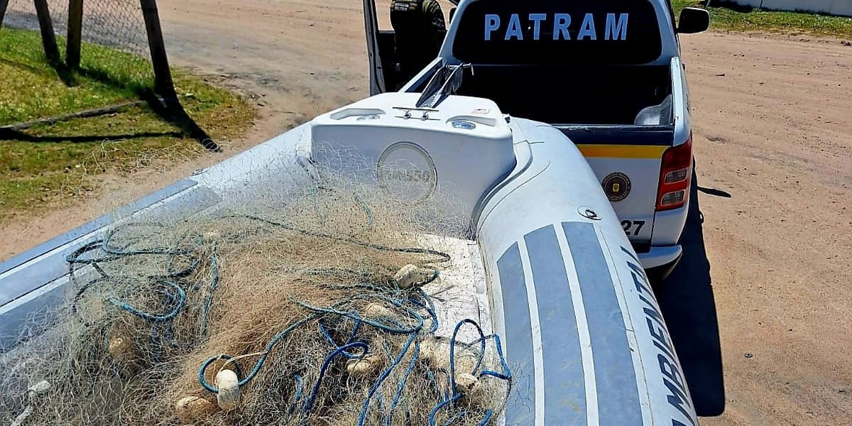 Brigada Militar realiza patrulhamento ambiental aquático no Canal São Gonçalo