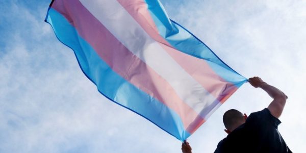 HE-UFPel traz 3° Roda de Conversa “Ambu T” em celebração ao Dia da Visibilidade Trans