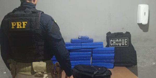 Adolescente é apreendido com 22 quilos de maconha na rodoviária de Pelotas