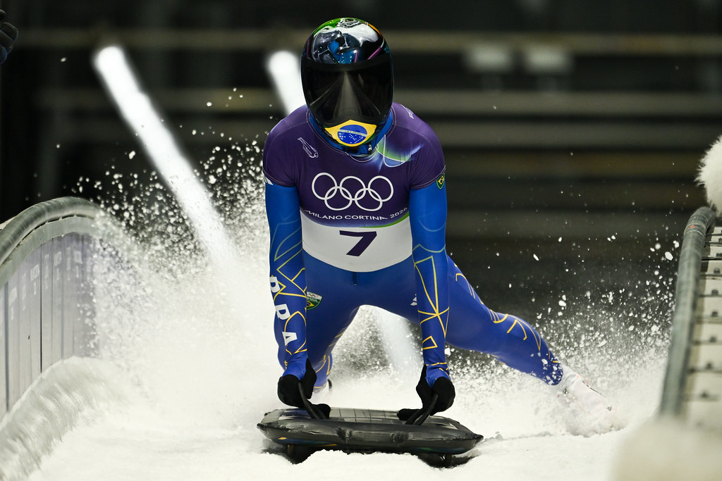 Nicole Silveira termina primeiro dia em 12º lugar nos Jogos Olímpicos de Inverno