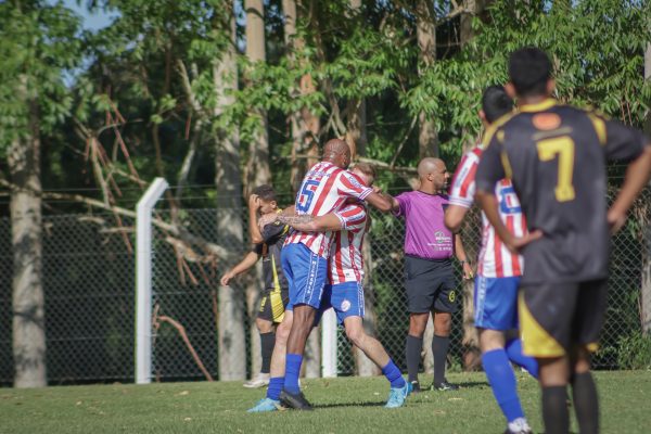 Michaela e Retiro vão decidir o título da principal categoria na ACE