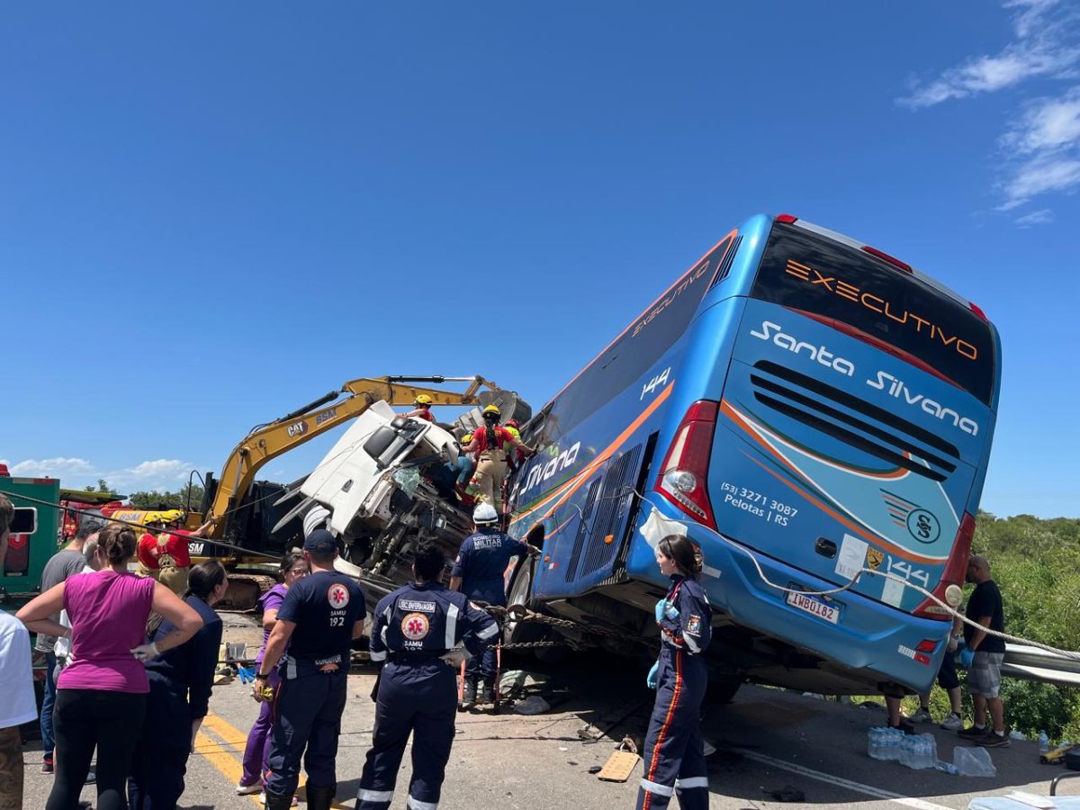 Inquérito sobre acidente com 11 mortes na BR-116 é fechado e segue para o MP